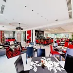Comfy Boutique Hotel 